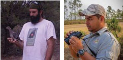 Le Projet de conservation des aras rouges est dirigé par Charles Britt (à gauche) et Roni Martinez.