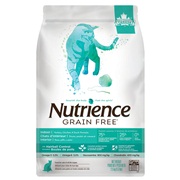Aliment Nutrience Sans grains pour chats d’intérieur, Dinde, poulet et canard, 2,5 kg (5,5 lb)
